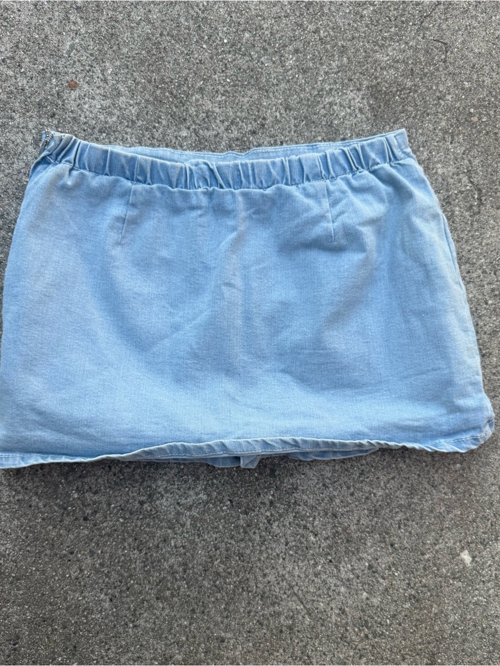 Light Blue Daisy Appliqué Mini Skirt - Picture 4 of 6